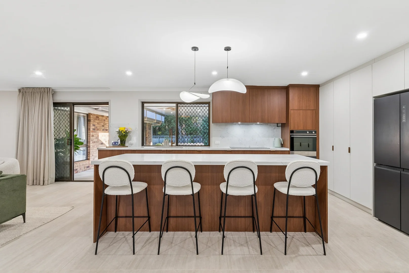 sell house Mitchelton