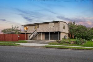 1 Dunbil Avenue, FERNY HILLS, QLD 4055