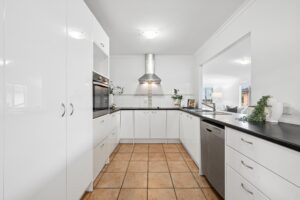 1 Dunbil Avenue, FERNY HILLS, QLD 4055