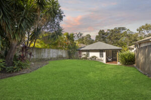 11 Creekside Court, EVERTON HILLS, QLD 4053