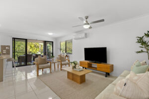 11 Creekside Court, EVERTON HILLS, QLD 4053